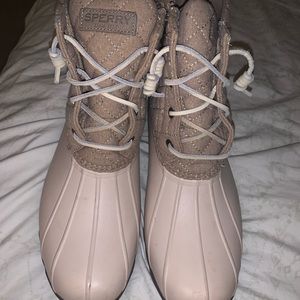 Sperry Quilted Cream Duck boots 10 Womens